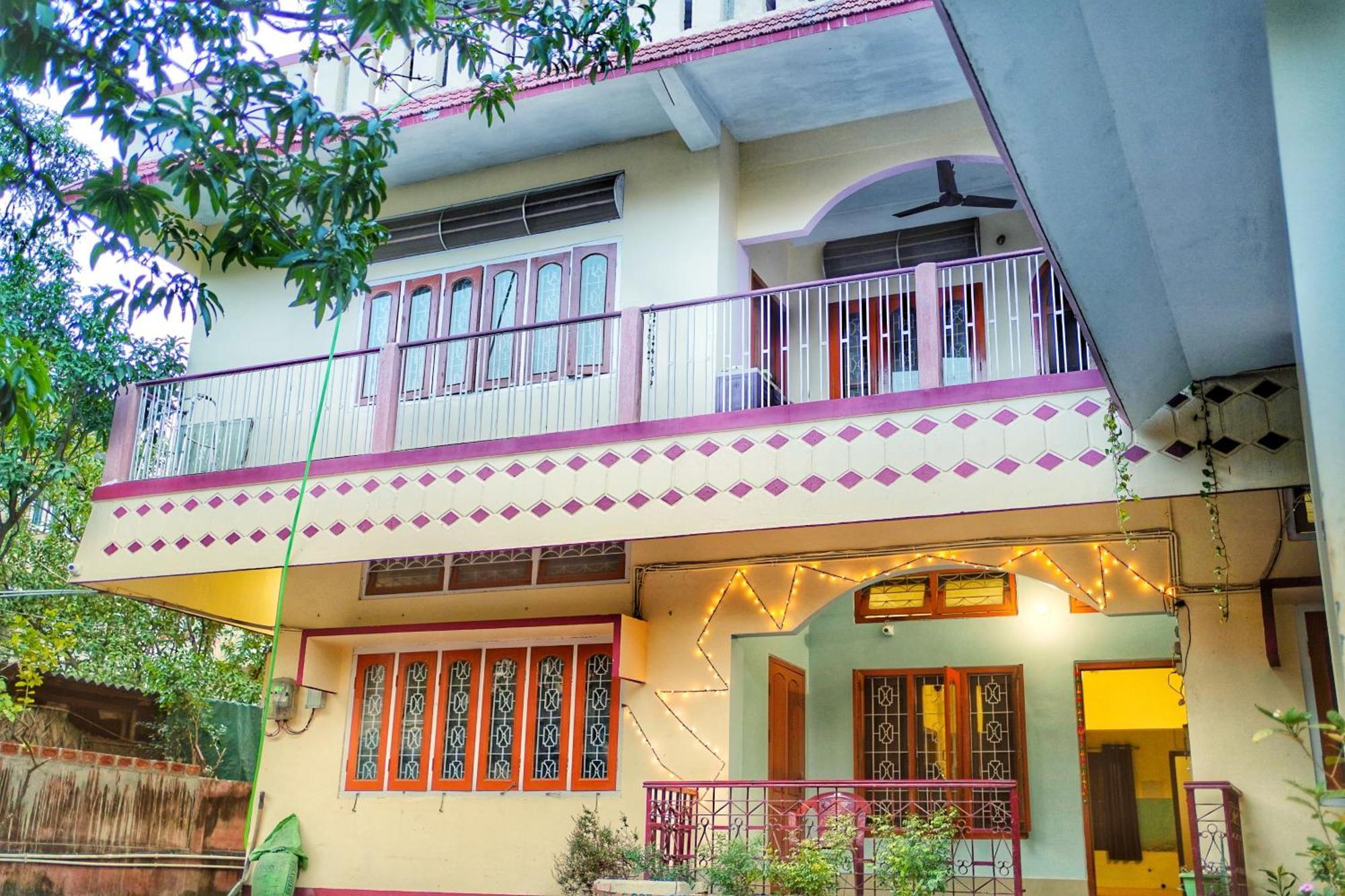 Capital Heritage Homestay グワーハーティー エクステリア 写真