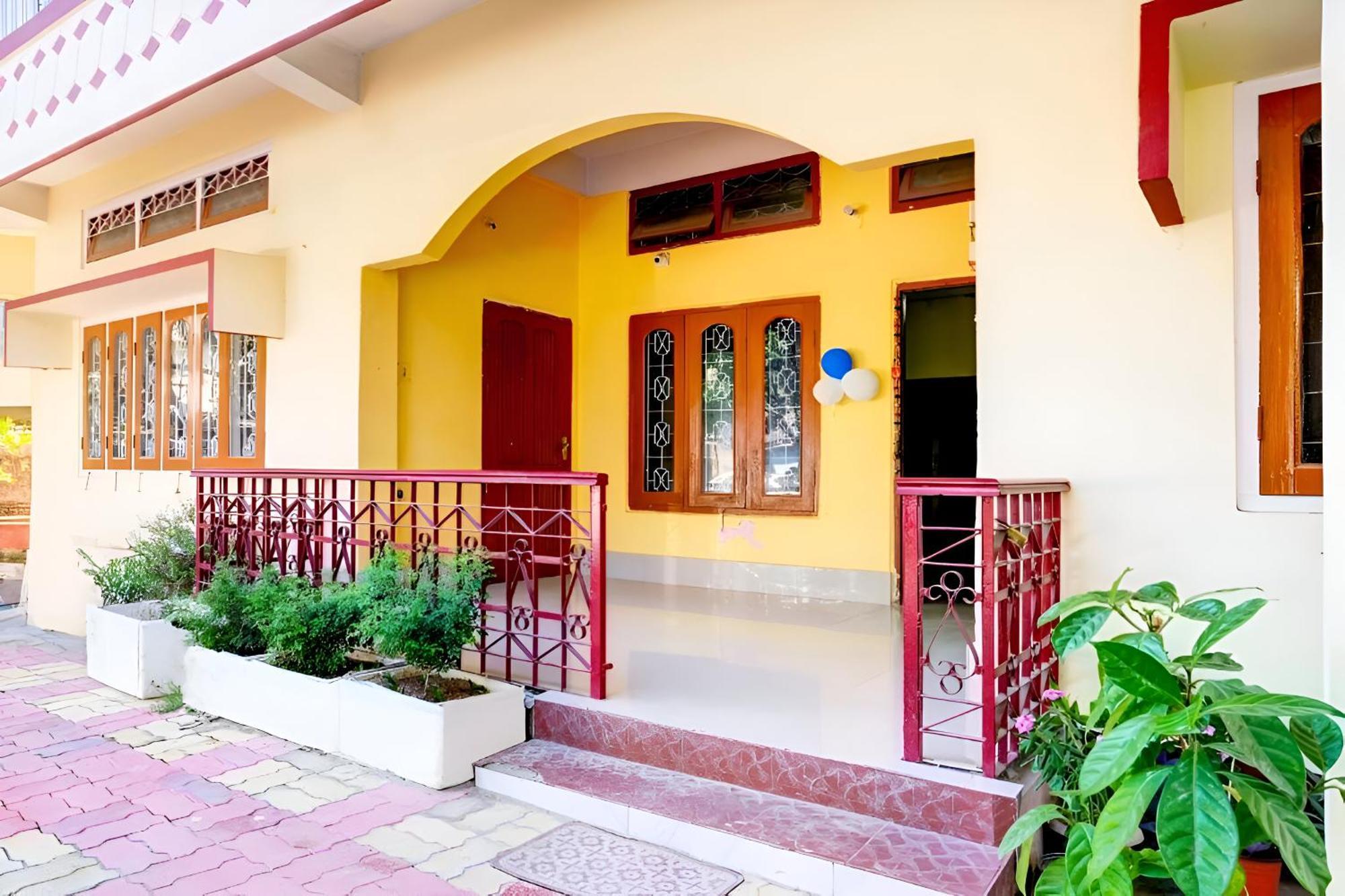 Capital Heritage Homestay グワーハーティー エクステリア 写真