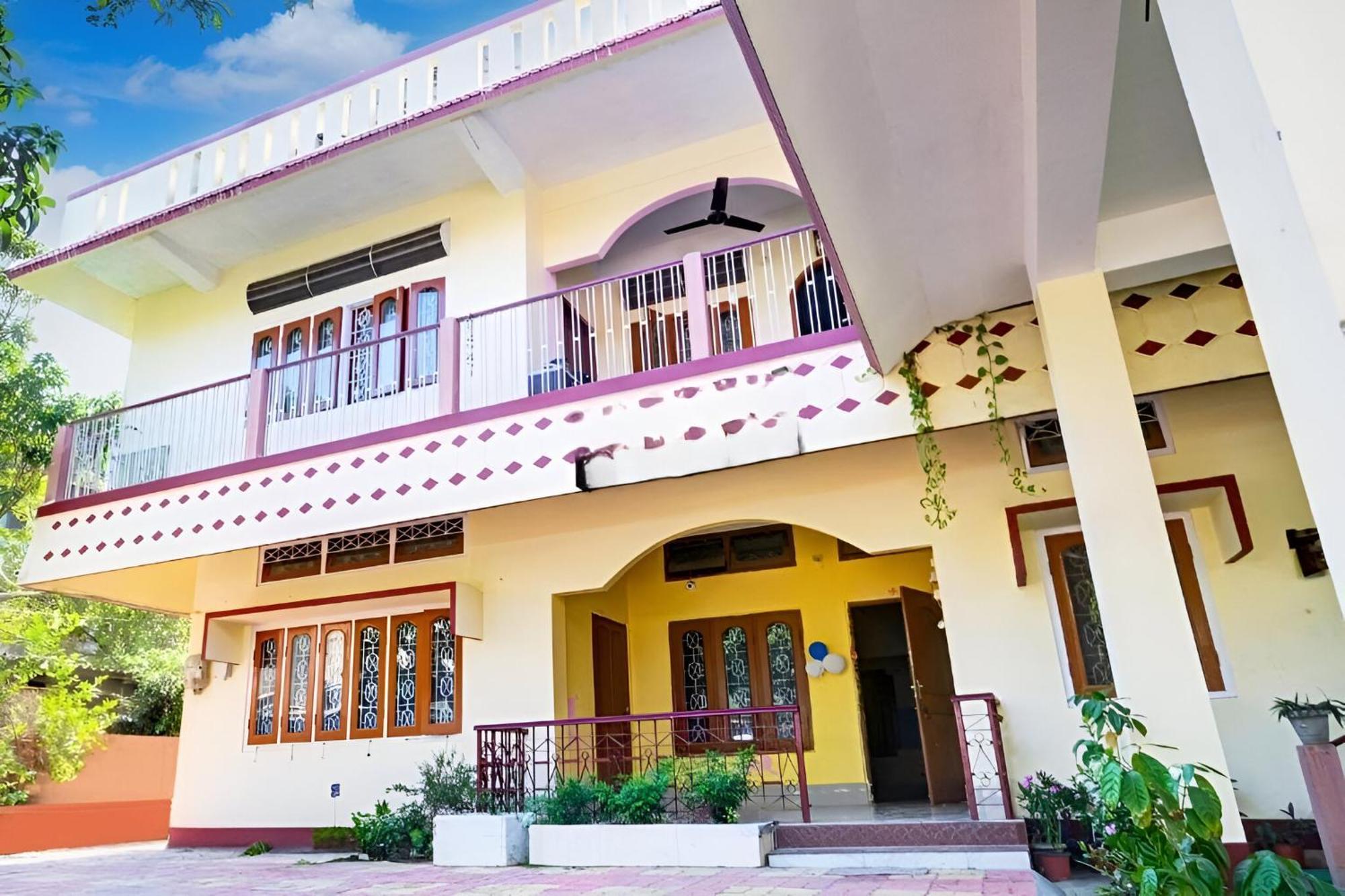 Capital Heritage Homestay グワーハーティー エクステリア 写真