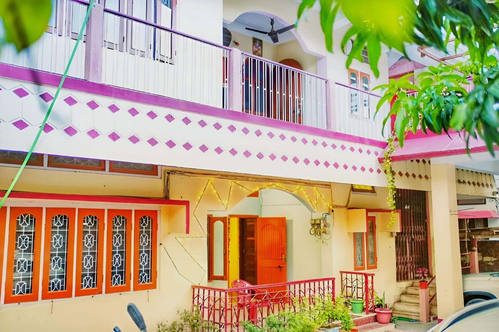 Capital Heritage Homestay グワーハーティー エクステリア 写真