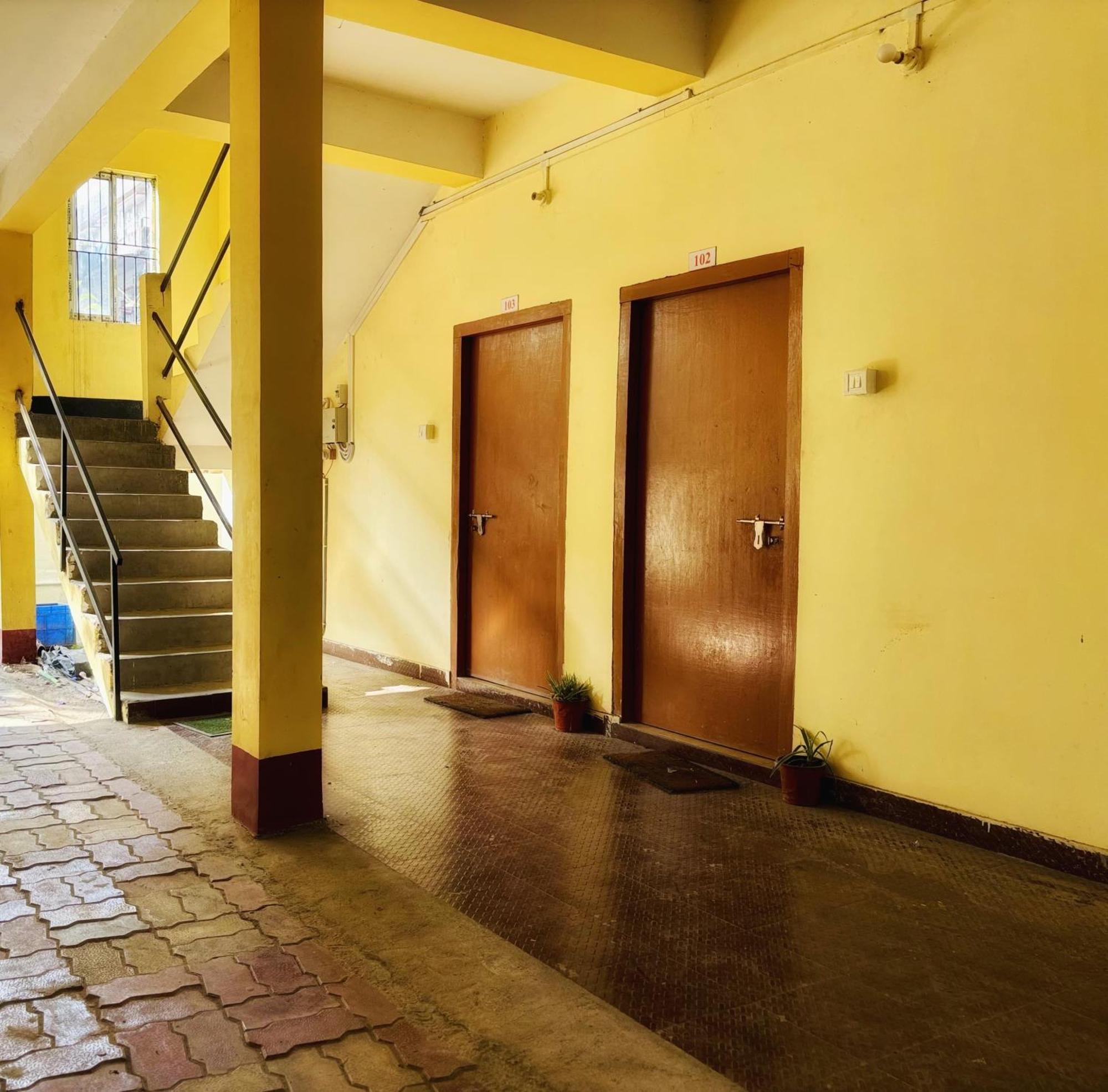 Capital Heritage Homestay グワーハーティー エクステリア 写真